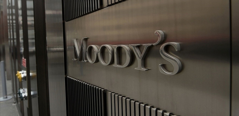 moodys-S6yx_cover
