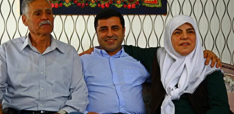 sadiye-demirtas-oglunun-gelecegini-duyunca-bilincini-korumaya-calismis