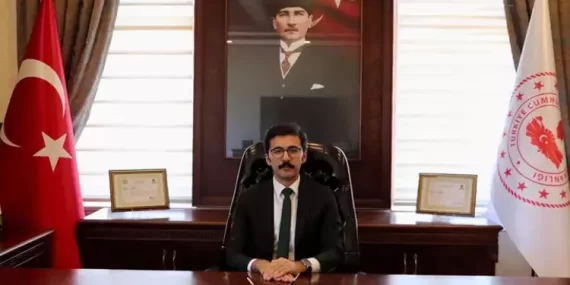 Kaymakam evinde başından vurulmuş halde bulundu