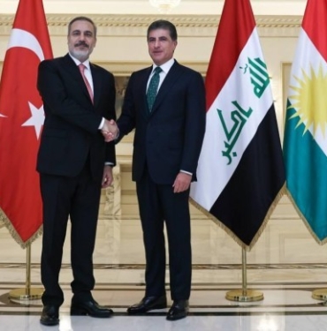 690x390cc-hakan-fidan-barzani-gorusme (1)