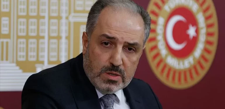 DEVA Partisi İstanbul Milletvekili Mustafa Yeneroğlu