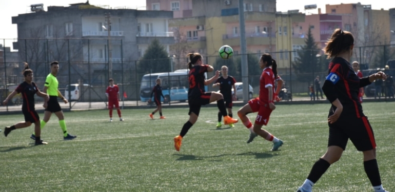Kadın Futbol Görsel 2