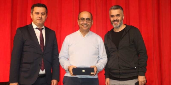 Yönetmen Derviş Zaim Batmanlı sinemaseverlerle buluştu