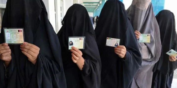 Suudi Arabistan'dan 'çarşaf' kararı: Okullarda yasaklandı Suudi Arabistan’dan ‘çarşaf’ kararı: Okullarda yasaklandı