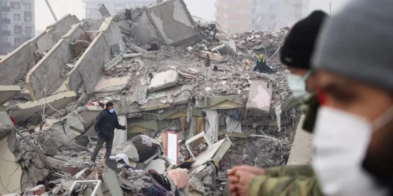 Deprem raporu: Hatay’da ameliyatlar yapılamıyor, uyuz ve bit salgını var