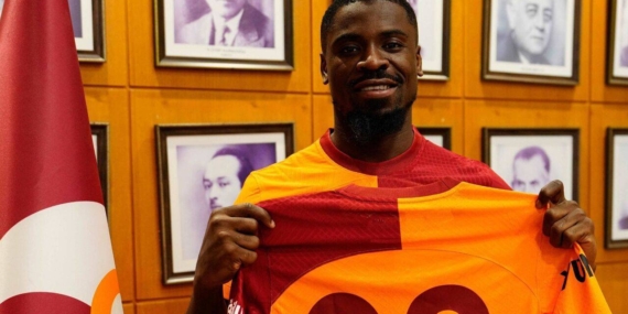Galatasaray’ın yeni transferi sakatlandı