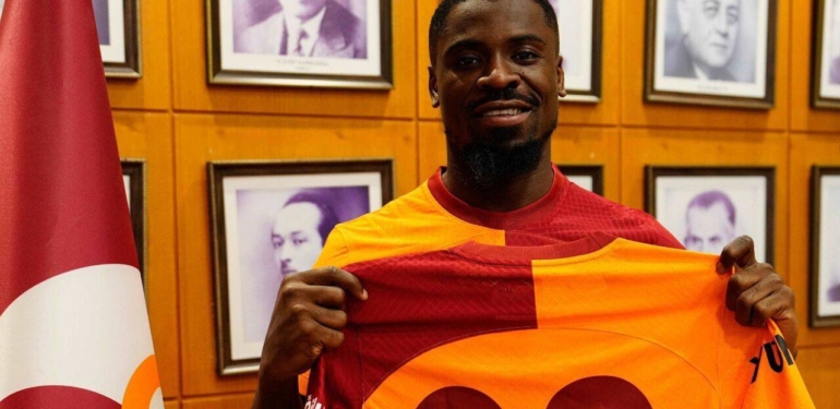 galatasaray-in-yeni-transferi-sakatlandi