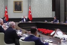 kulis-kabine-degisikligi-konusulmaya-baslandi-ayrilmasi-ve-devam-etmesi-beklenen-isimler-netlesiyor-l8ml