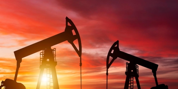 Küresel petrol piyasasında haftanın ilk gününde fiyatlar geriledi Küresel petrol piyasasında haftanın ilk gününde fiyatlar geriledi