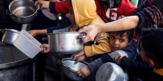 UNICEF: Gazze’de 13 binden fazla çocuk yaşamını yitirdi UNICEF: Gazze’de 13 binden fazla çocuk yaşamını yitirdi