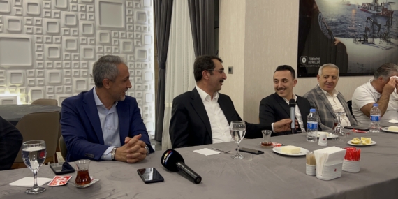 Petrolspor yönetiminden iftar yemeği: Şampiyon olacağız