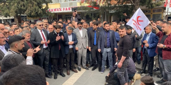 Yeniden Refah’tan Beşiri’de gövde gösterisi