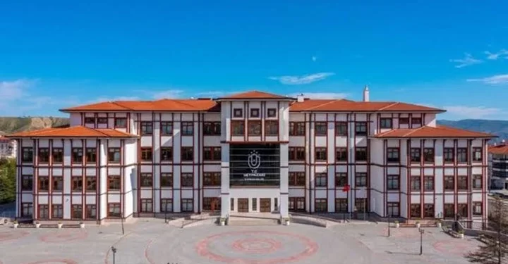11-ayda-1-1-milyar-tl-lik-konak-1092553-5