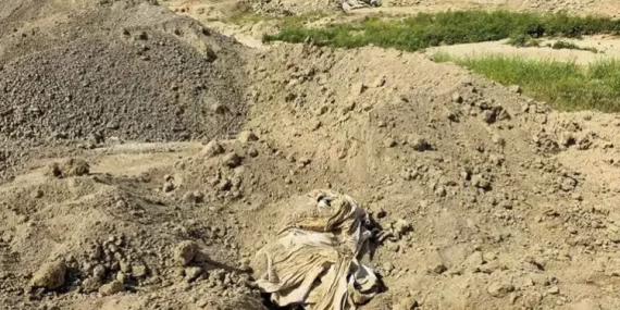 Şengal’de IŞİD dönemine ait bir toplu mezar daha bulundu