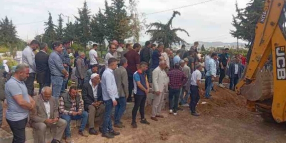 Adana’da kaza geçiren mevsimlik işçiler Kızıltepe’de toprağa verildi