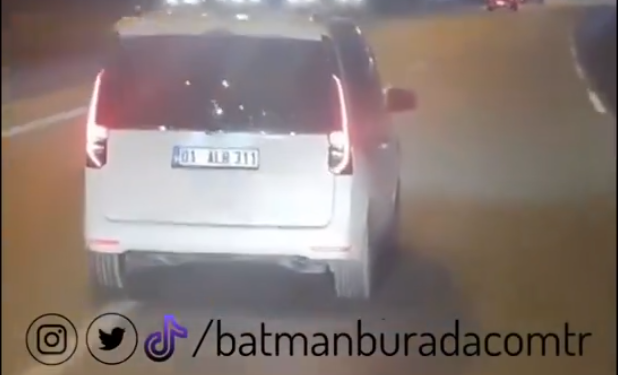 Adsız