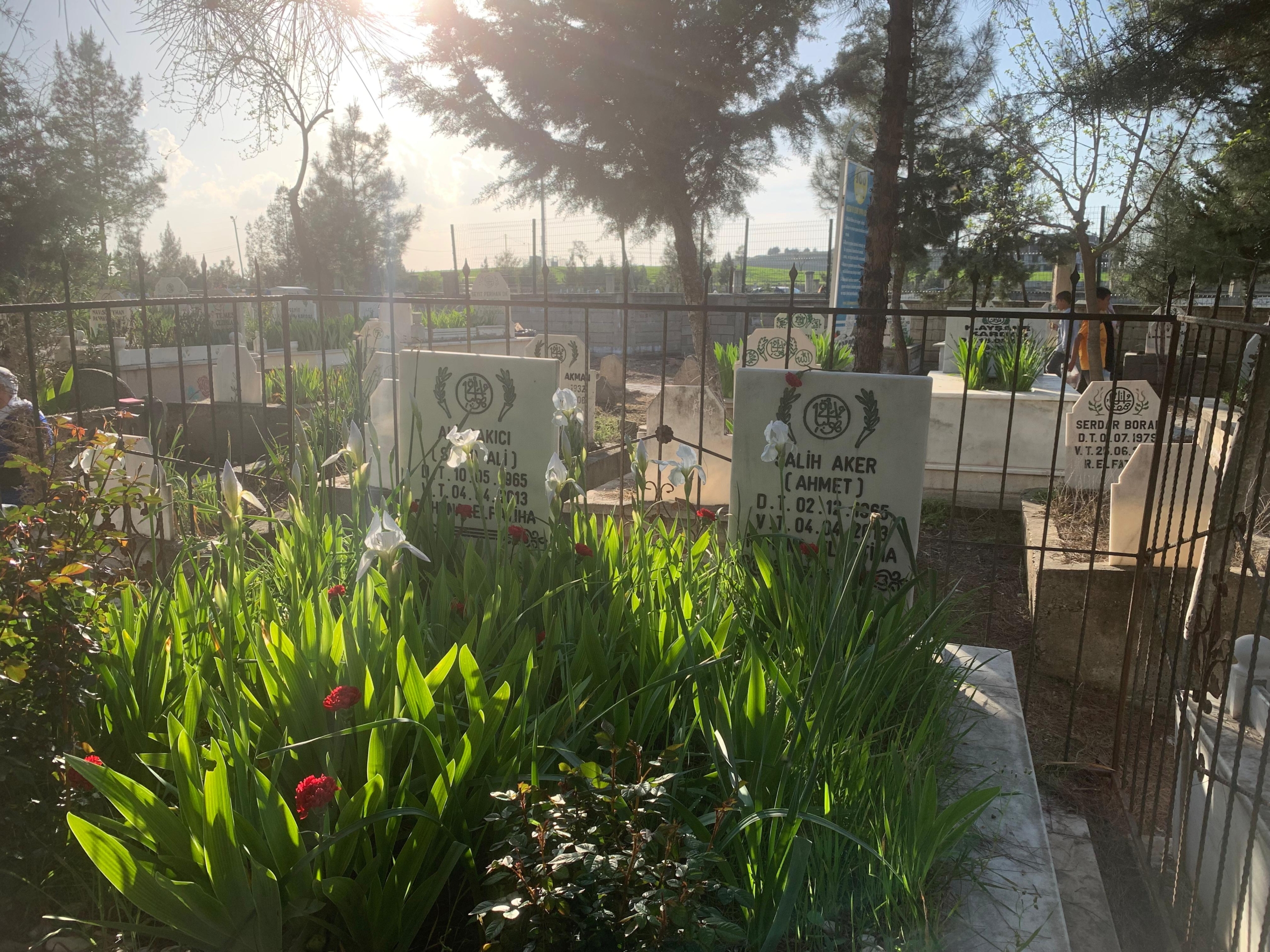 Amara dönüşü hayatını kaybeden Aker ve Çakıcı vefatlarının 11. yıldönümünde anıldı