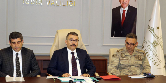 Iğdır Belediyesinde indirilen ‘Erdoğan’ fotoğrafı için suç duyurusu