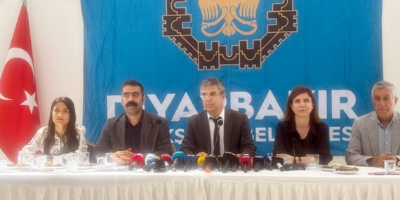 Diyarbakır’da kayyımdan DEM’e geçen borç miktarı belli oldu