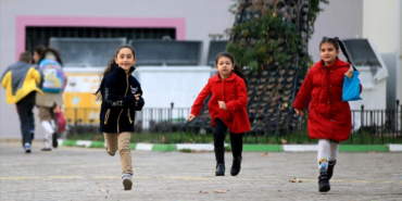 okullarda-ikinci-ara-tatil-oncesi-son-ders-zili-bugun-calacak-kQxu