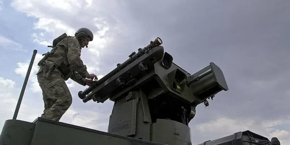 Türkiye’de yoksulluk artarken askeri harcamalar ise rekor kırıyor