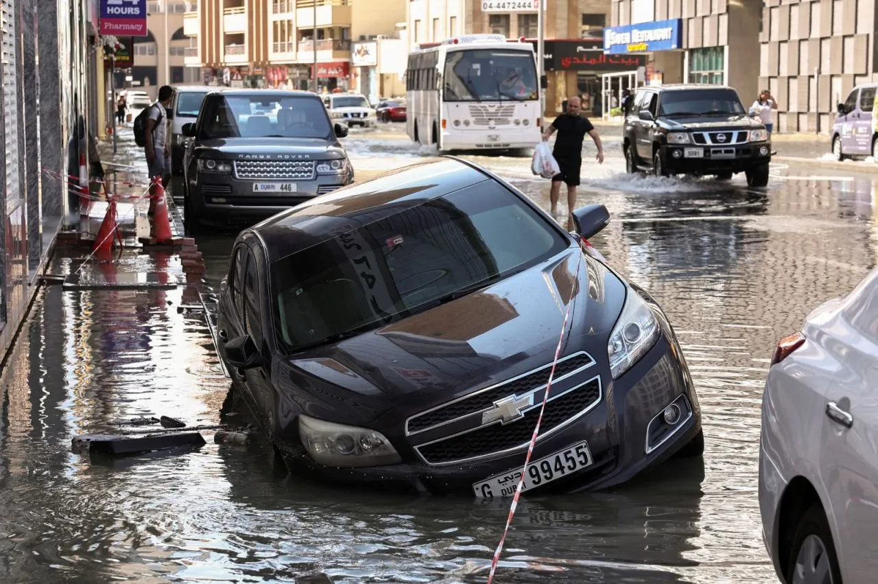 Dubai'deki yaşanan sel felaktine bulut tohumlaması mı neden oldu?