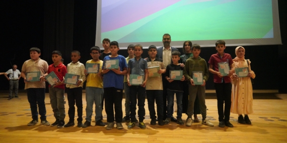 Kürtçe dil dersini seçen öğrencilere 700 tablet