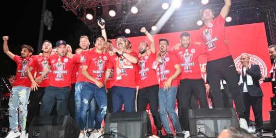 Batman Petrolspor’dan şampiyonluğa coşkulu kutlama