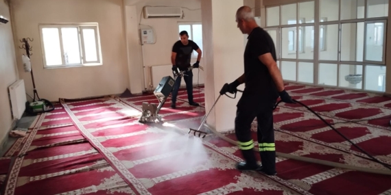 İbadethaneler temizleniyor