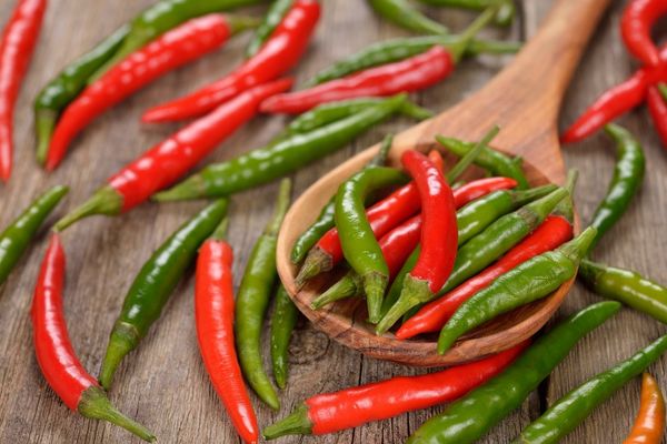 Biber alırken tatmadan acı olduğunu anlamanın yolu! Biber alırken tatmadan acı olduğunu anlamanın yolu!