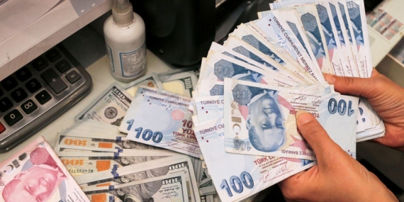 Türkiye’de orta sınıf eriyor