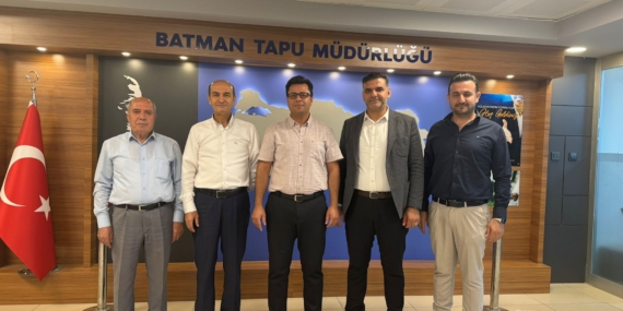 AK Parti Batman İl Başkanlığı: Hizmetlerimizi ve projelerimizi vatandaşlarımızla paylaşıyoruz