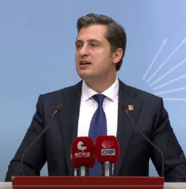 deniz yücel chp