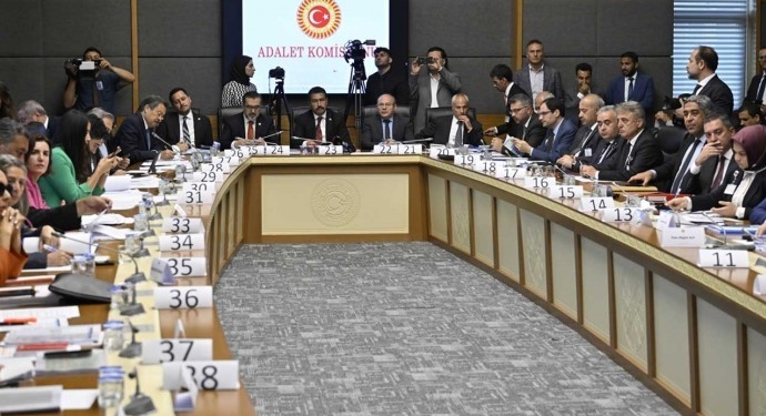 690x390cc-mrk-12-07-2024-yargi-paketi-kabul-edildi