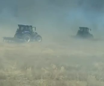 Beşiri’de 250 ton balya saman yandı!