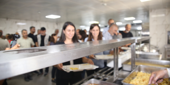 Belediye yemek fabrikası açıldı