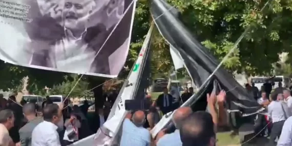 Zafer Bayramı’nda ‘Haniye’ posteri gerginliği