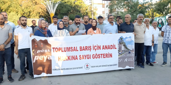 İHD’nin “Barış Nöbeti” eyleminde ‘Pêşî Peya’  ve ‘halay’ tepkisi