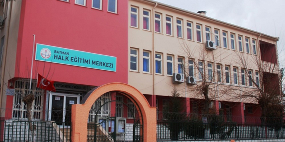 Batman Halk Eğitim Merkezi’nde Kürtçe Kursu Başlıyor