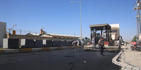 Trafik akışını olumsuz etkileyen Özgürlük Bulvarında sona doğru