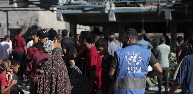 israil-ordusu-gazze-de-bm-okulunu-vurdu-en-az-18-olu