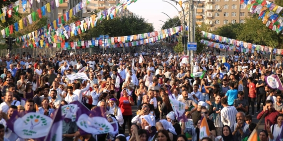 Diyarbakır Valiliği 13 Ekim ‘özgürlük mitingini’ yasakladı