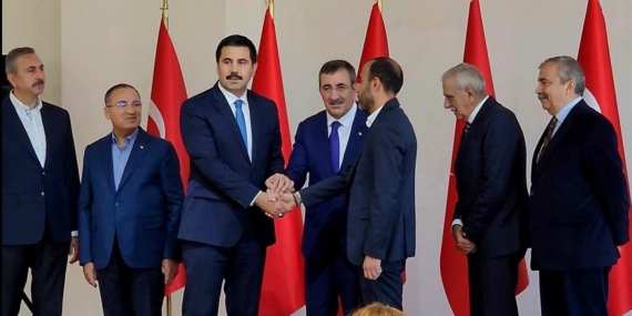 AK Parti ve DEM Parti araya girdi, barış sağlandı