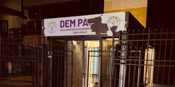 DEM Parti Genel Merkezi’ne saldırı!