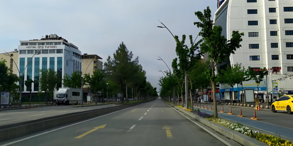 Batman kavruluyor: Rekor için zorluyor