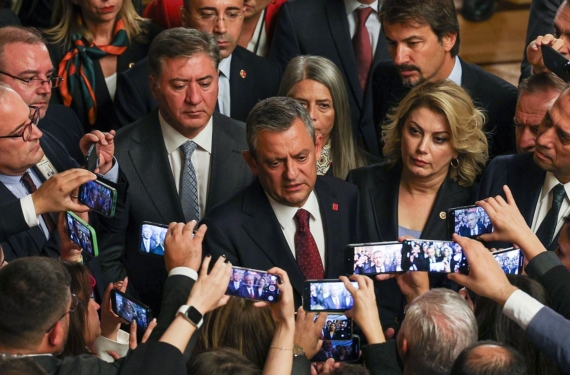 Özgür Özel hakkında 'beyaz toros' soruşturması özgür özel55