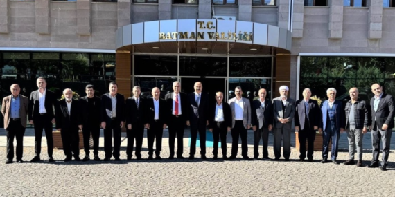 Vali Canalp, kanaat önderleriyle bir araya geldi