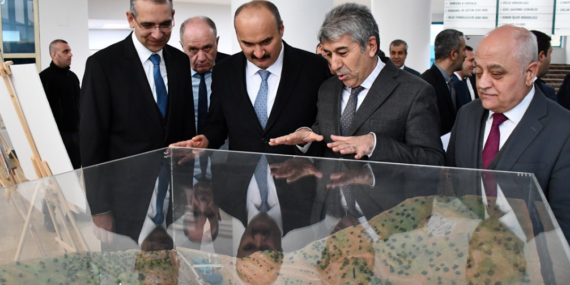 Vali Canalp, DSİ 10. Bölge Müdürlüğü’nde projeleri masaya yatırdı