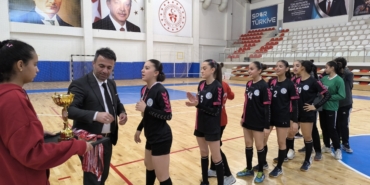 HENTBOL GENÇ KIZLAR 4