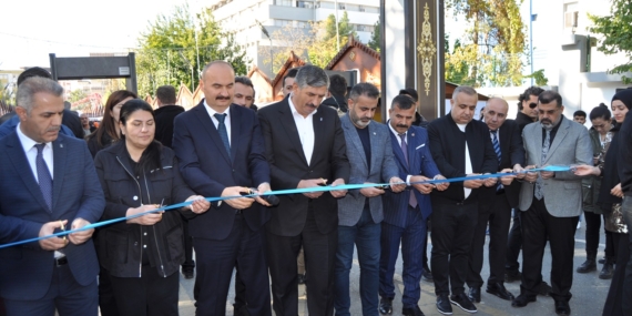 İLK KEZ DÜZENLENİYOR: Batman’da Tekstil, Ayakkabı ve Züccaciye Fuarı açıldı